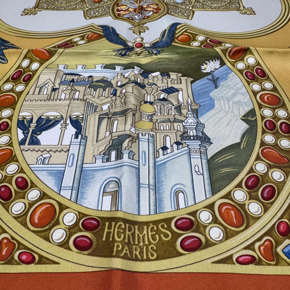 HERMES Silk Scarf - Picture 5 of 8